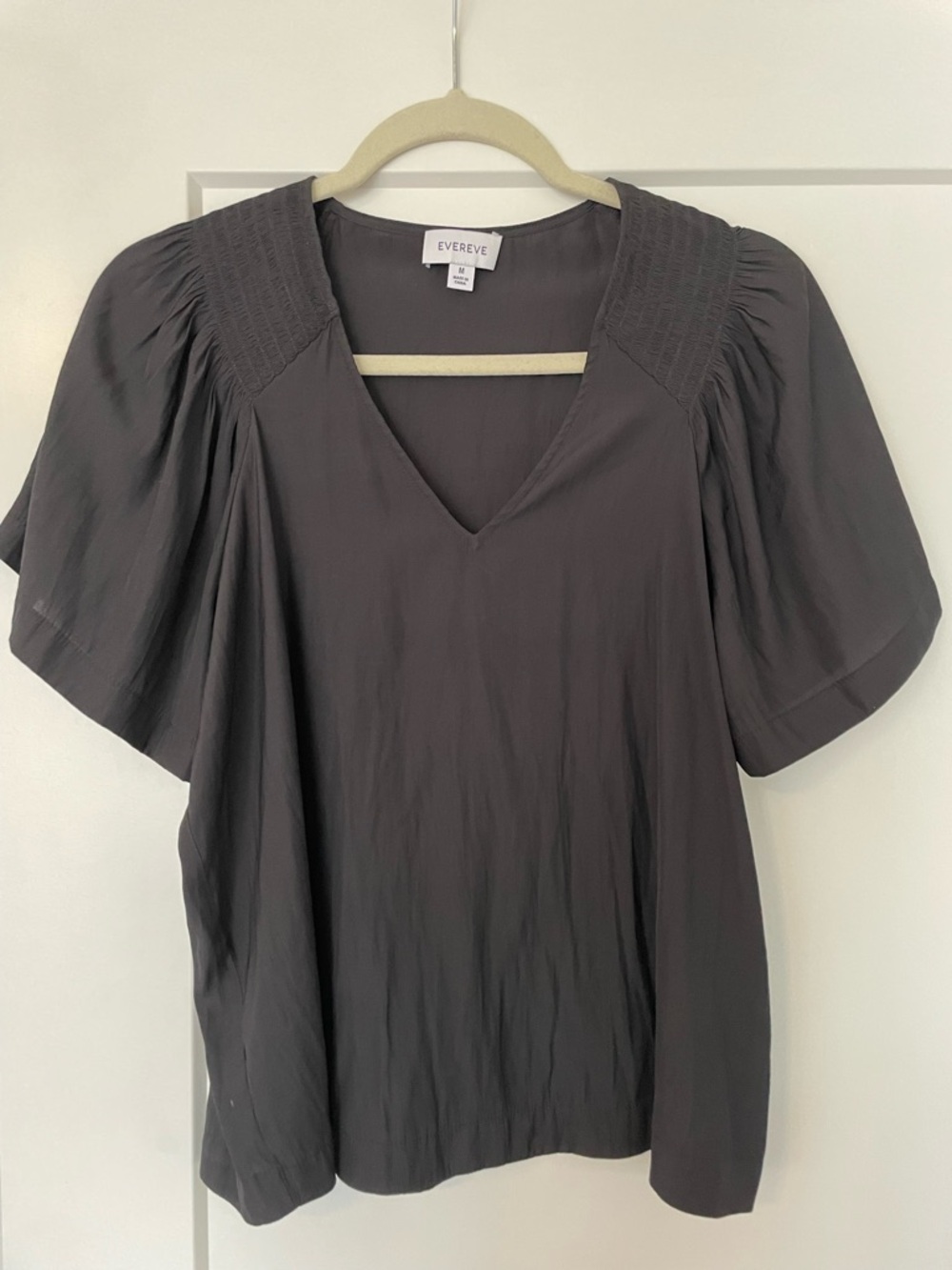 Evereve Black V-Neck Smocked Shoulder Puff Sleeve Blouse